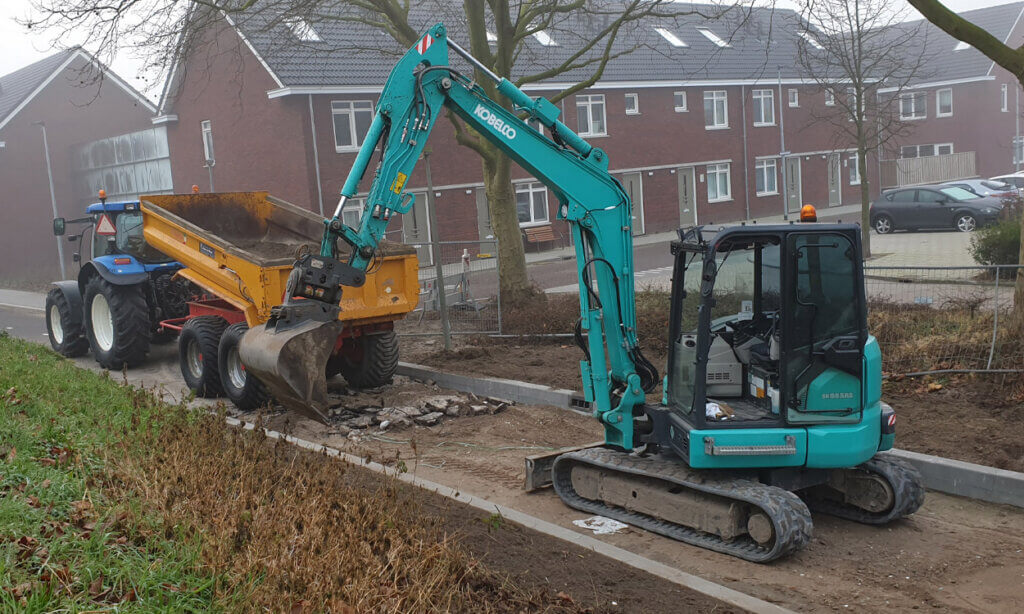 machineverhuur-kobelcokraan-kraanbak